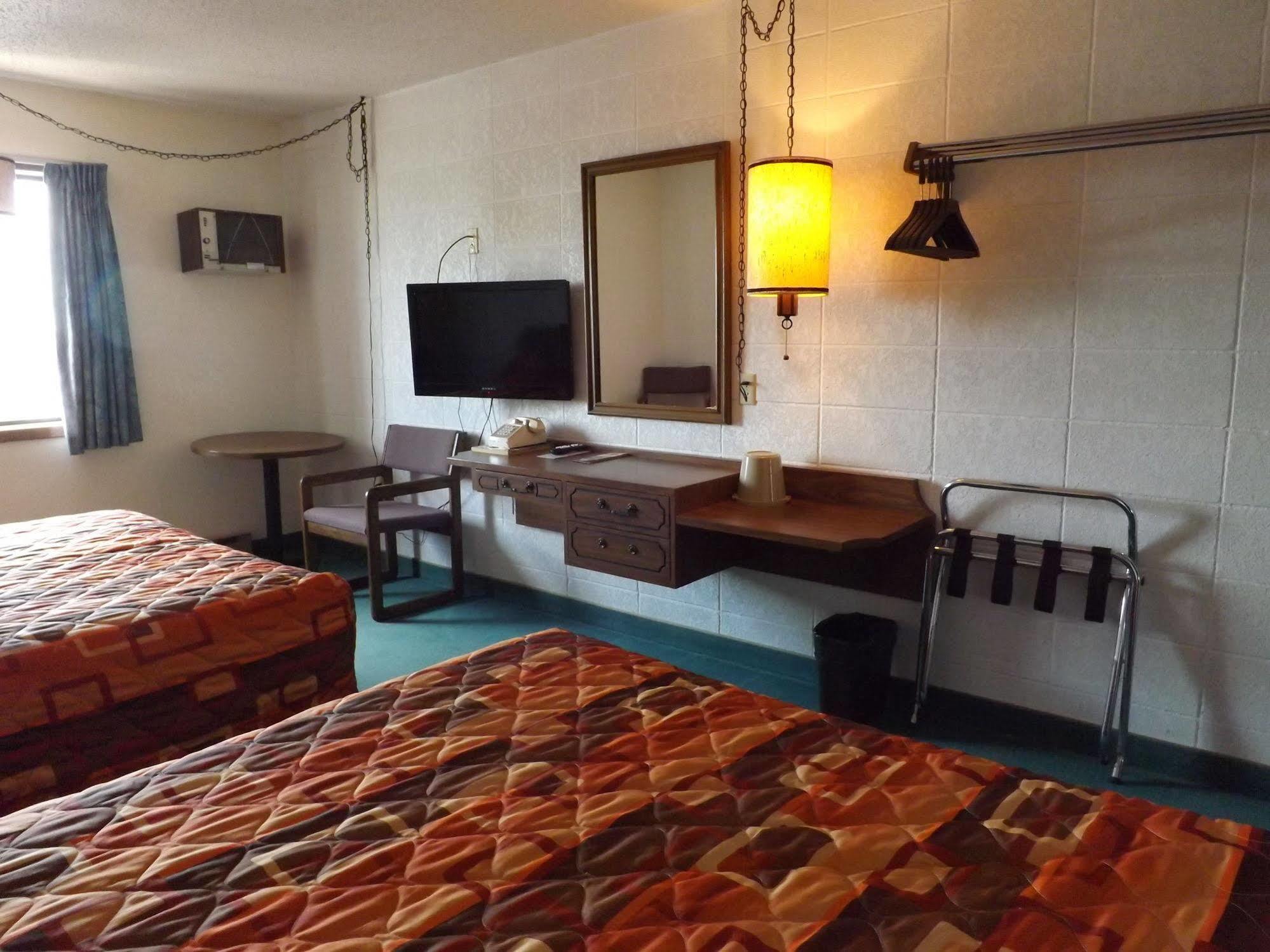 موردو American Inn Express المظهر الخارجي الصورة